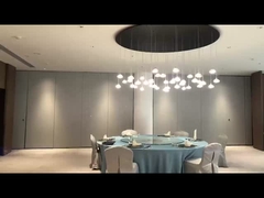 ホテルの移動隔壁