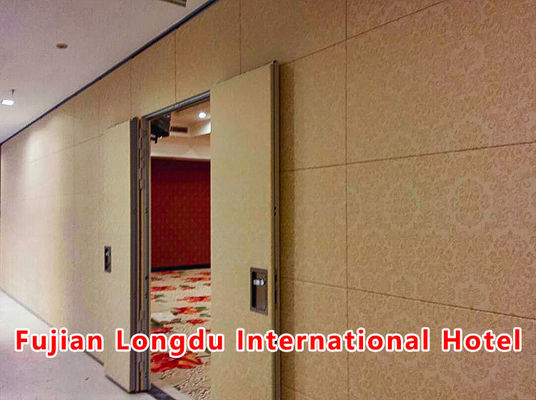 良い価格 Fujian Longdu International Hotel - Wood Partition Wall Panel: 65mm Thickness, 800N Sealing, 40N/m Magnetic for Flexible Space オンライン