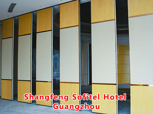 良い価格 Shangfeng Sofitel Hotel 広州 オーダーメイド 89CM 厚さの移動隔壁とSTC評価 42-56dB 展示会オフィスホールと会議センター オンライン
