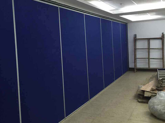 良い価格 Acoustic Movable Partition Wall with 800N Sealing Power and 40N/m Magnetic Attraction for Banquet Halls オンライン