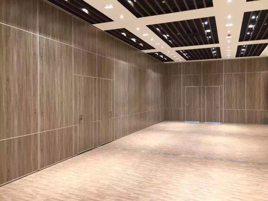 スライディング音響壁パネル オフィス大ホール オフィスのための木製の隔壁
