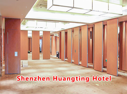 良い価格 Commercial Movable Partition Wall with 105CM Thickness and 42-56dB STC Rating for Meeting Rooms オンライン
